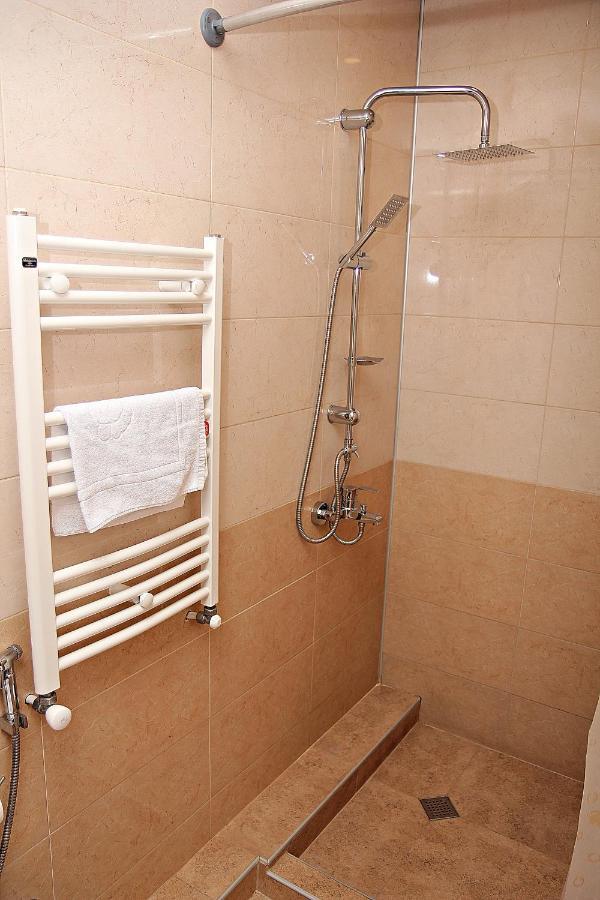 Boutique Hotel Dany Tbilisi Esterno foto